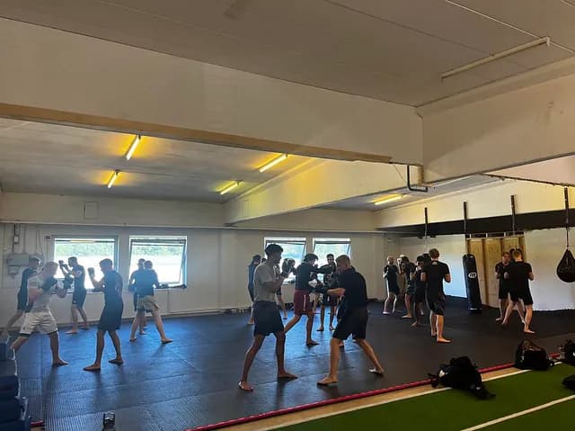 Träning på Samurai Wolves MMA Academy